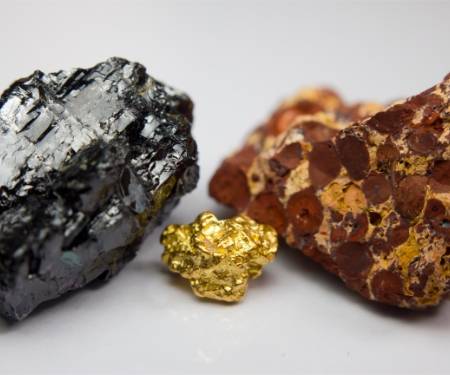 影响铁矿石期货价格的因素?有哪些<strong></p>
<p>期货公司有哪些</strong>？