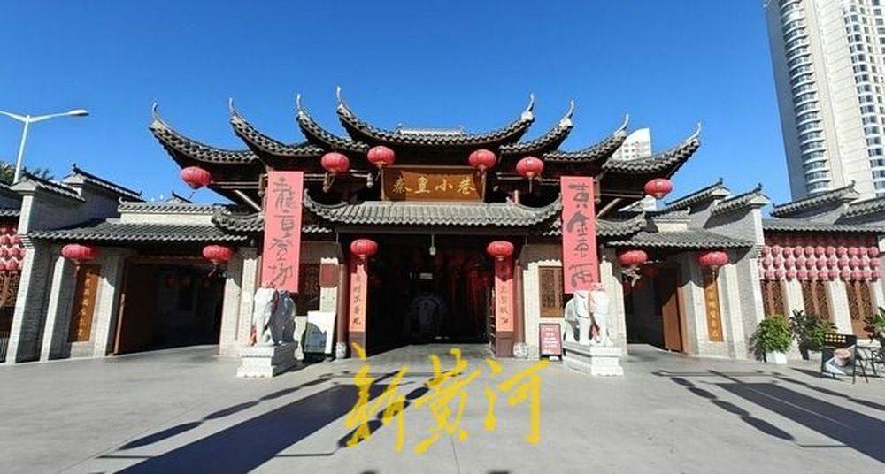 秦皇岛一网红夜市被指违规占用规划绿地却经营4年之久<strong></p>
<p>西安证券</strong>，当地回应：无审批手续 | 刚调查
