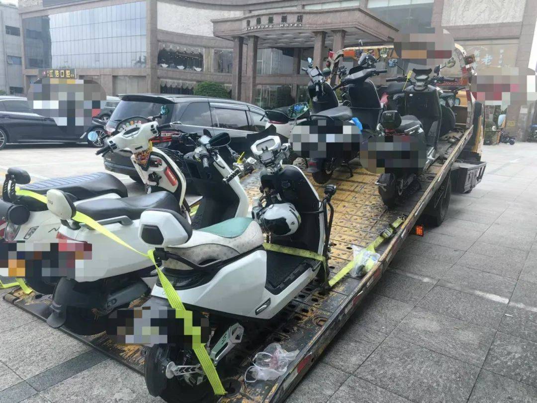 惨痛<strong></p>
<p>证券题</strong>！一人身亡！深圳多名学生骑电动车发生意外