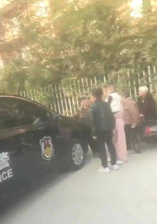 “女子去前夫家探望小孩被杀害？”警方通报：王某(男<strong></p>
<p>证券题</strong>，36岁)已被抓获