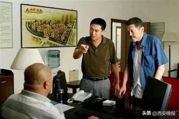 全国物业费“大跳水”<strong></p>
<p>证券分析报告</strong>，你家的物业费降了吗？