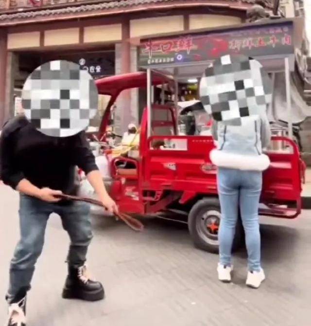 四川巴中三名网红街头拍摄低俗视频<strong></p>
<p>证券公司上班</strong>，被行政处罚