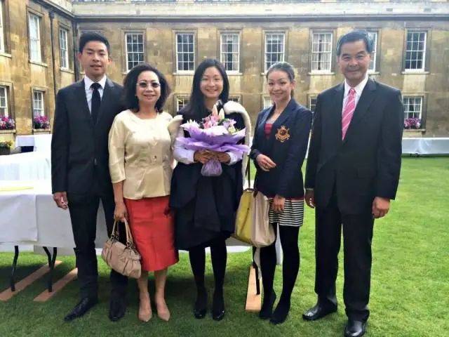 梁振英次女梁齐昕猝逝<strong></p>
<p>证券商</strong>，终年33岁