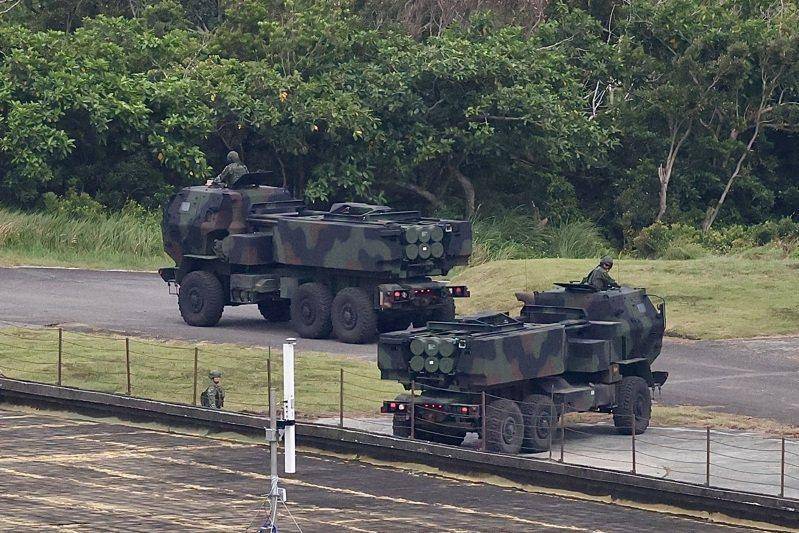 台媒：台军首次试射“海马斯”火箭炮时两度发生讯号异常<strong></p>
<p>证券类型</strong>，岛内网友讽“又一场烟火秀”