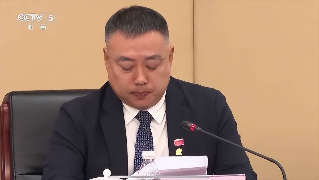 刘国梁竞选国际乒联执委<strong></p>
<p>证券直播</strong>，曾和国乒一起获得111次世界冠军
