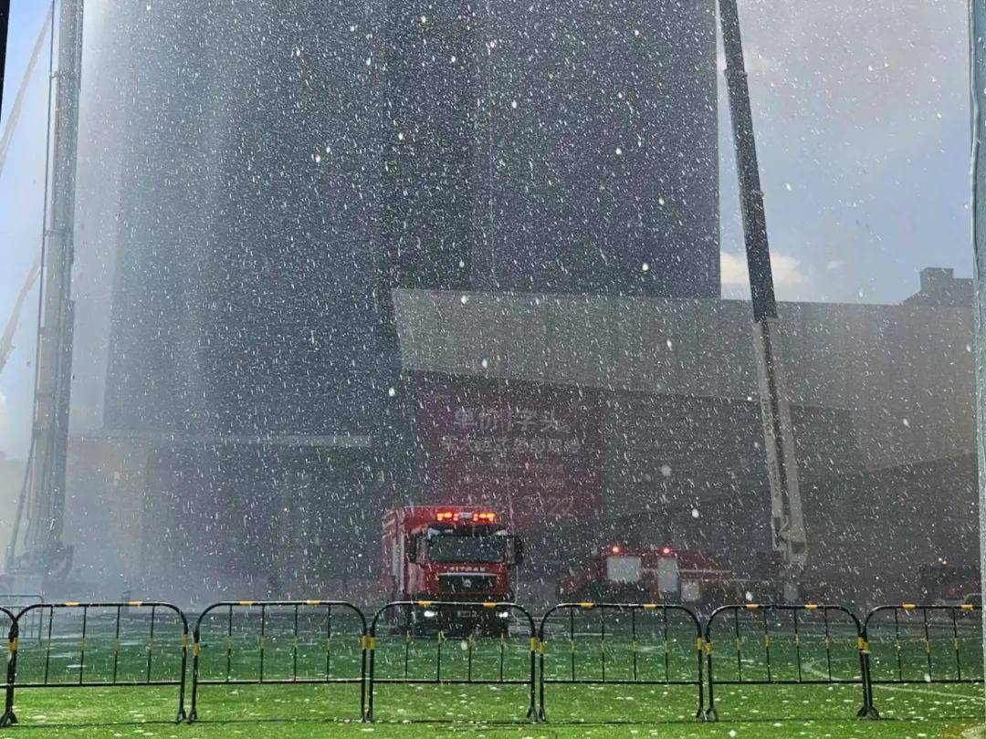 深圳一高层写字楼浓烟滚滚？多名市民目击<strong></p>
<p>证券校招</strong>！消防部门发布公告