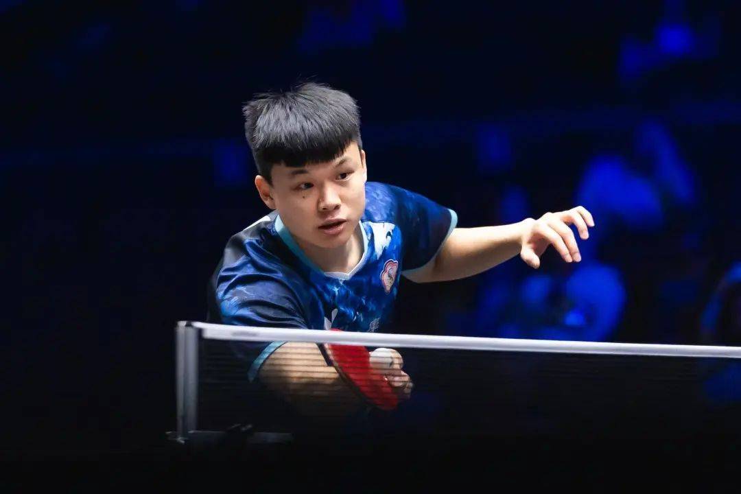王曼昱将战朱雨玲<strong></p>
<p>证券手机开户</strong>，林诗栋、向鹏晋级16强 | WTT美国大满贯赛单打