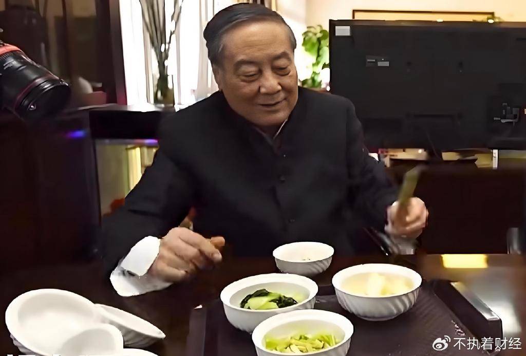 宗庆后声称一天只花几块钱<strong></p>
<p>上市证券公司</strong>，实际上满世界买豪宅，海外资产18亿
