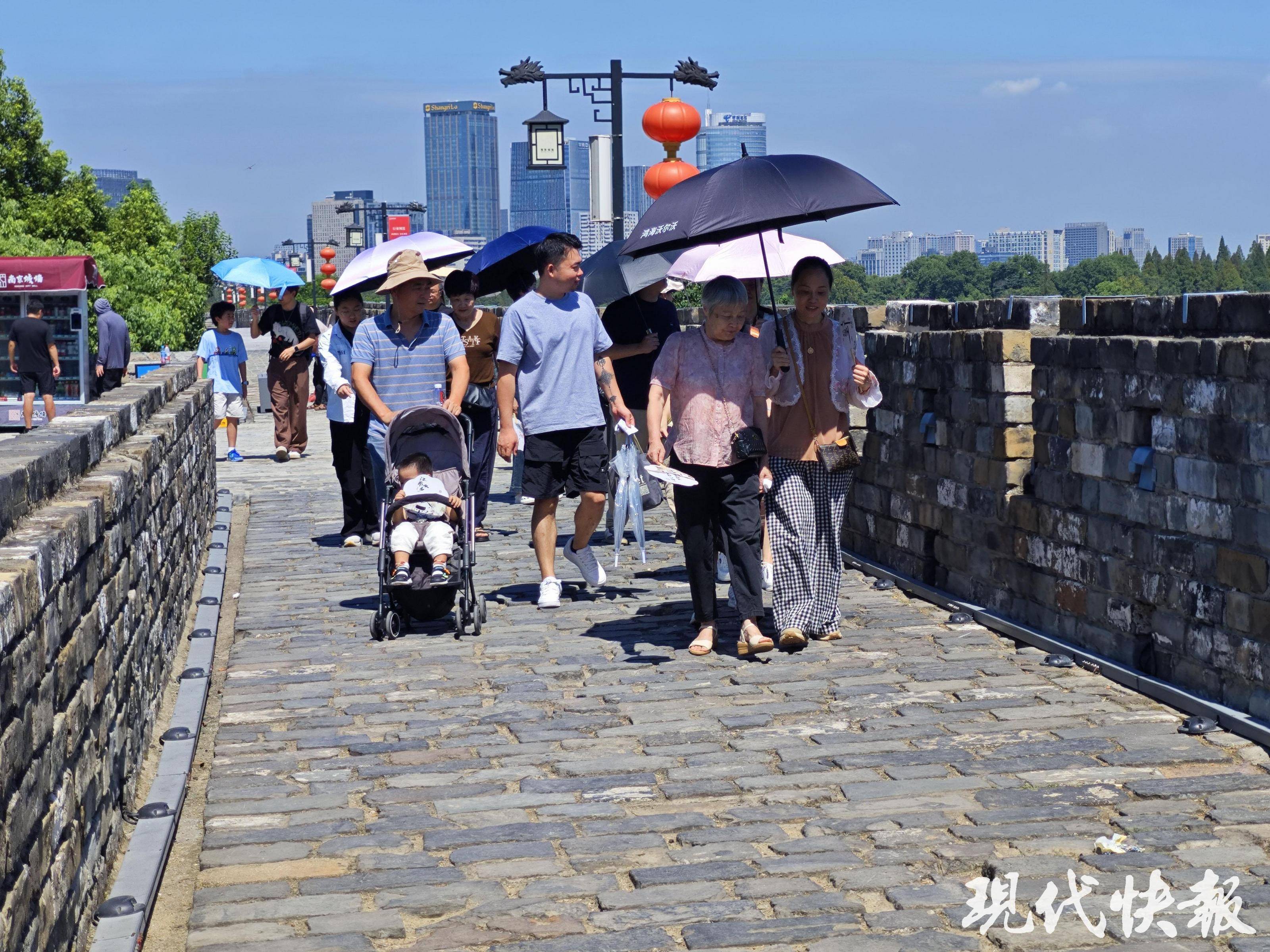读城︱650岁南京城墙“最美1400米”修缮完成<strong></p>
<p>002598股票</strong>，城墙北线恢复全线开放
