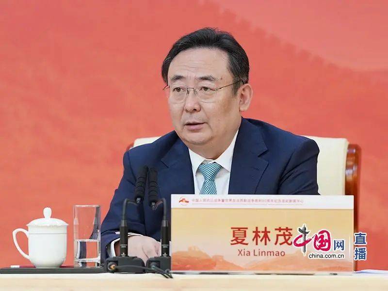 “我代表北京市委市政府向广大市民朋友表示衷心的感谢<strong></p>
<p>沃尔核材股票股吧</strong>，并致以崇高的敬意！”