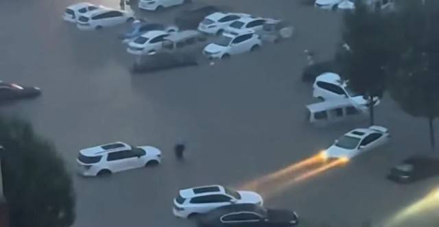 “小区门口的水已经到腰”<strong></p>
<p>股票行情图</strong>！多地出现城市内涝