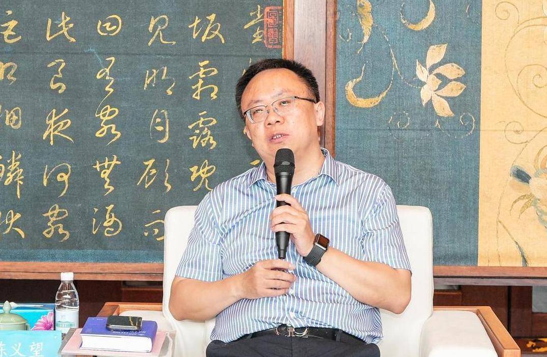 传统出版如何突围<strong></p>
<p>时代出版股票</strong>?《多维出版时代》6位出版领军者这样说