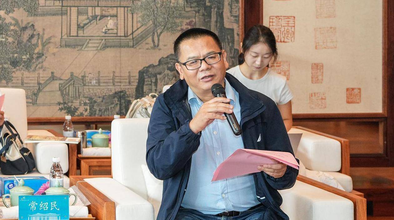 传统出版如何突围<strong></p>
<p>时代出版股票</strong>?《多维出版时代》6位出版领军者这样说