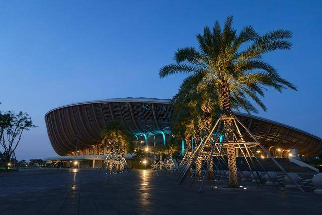 湾区之光:雷士照明用光织就全运会的“绚丽纽带”