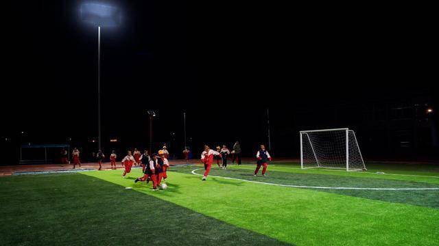 光未抵达的地方<strong></p>
<p>雷士照明股票</strong>,梦想如何生长?雷士照明拾光计划说